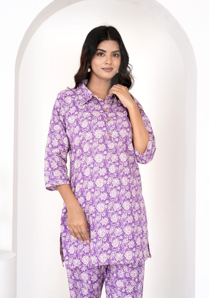 Trendy Women Women's Floral Print Pajama Set 2025 at ShopCircuit | ONDC