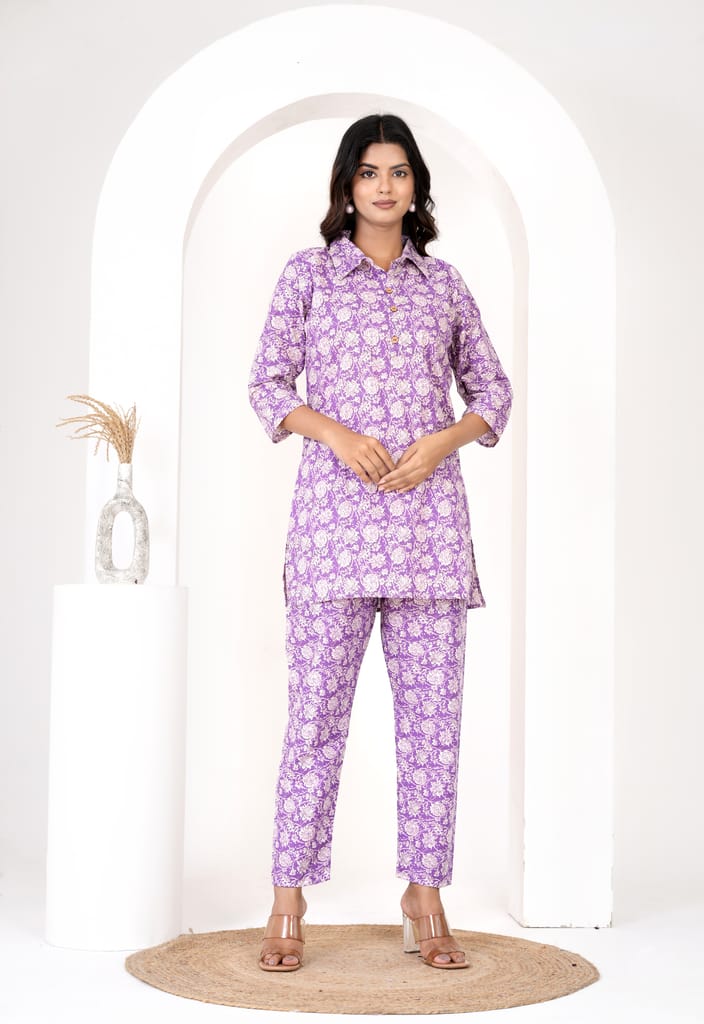 Trendy Women Women's Floral Print Pajama Set 2025 at ShopCircuit | ONDC