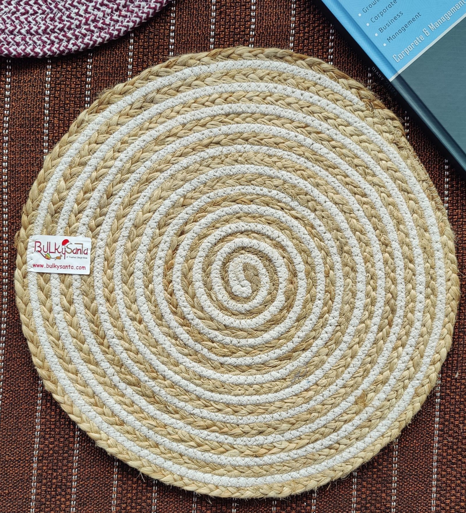 BulkySanta Cotton Place mats 38 cm (15") Round Table Mats, Heat Resistant, Reversible Use, Washable (Cotton and Jute) ((Pack of 1))