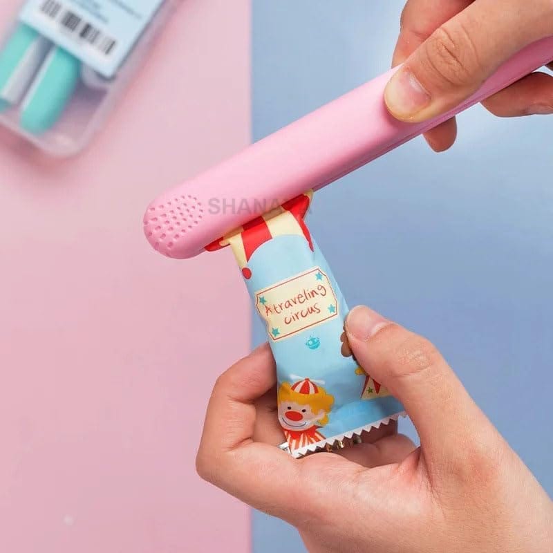 SHANAYA Mini Electric Heat Sealer Portable Handheld Vaccum Sealer Plastic Bags - Random Color 1 Piece