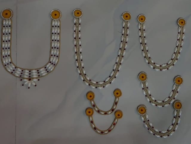 PEARL AND GOLDEN BEADS TRADITIONAL INDIAN JEWELRY SET
