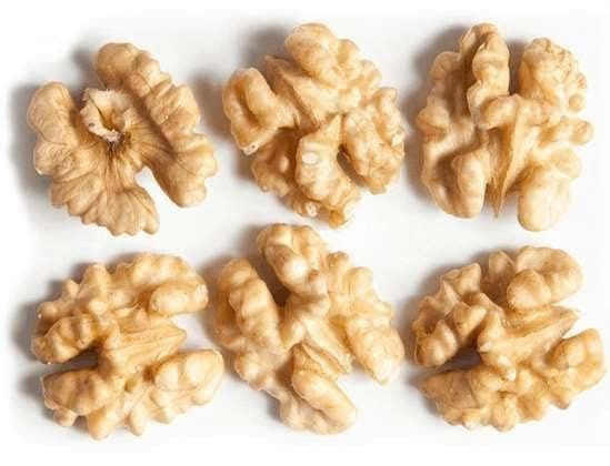 Snow Hill Kagzi Akhrot Giri (Walnut Kernels) Kashmiri Premium - (JUMBO Size - 1kg) 100% Pure, Organically Cultivated, Rich in Antioxidants for Enhanced Stamina