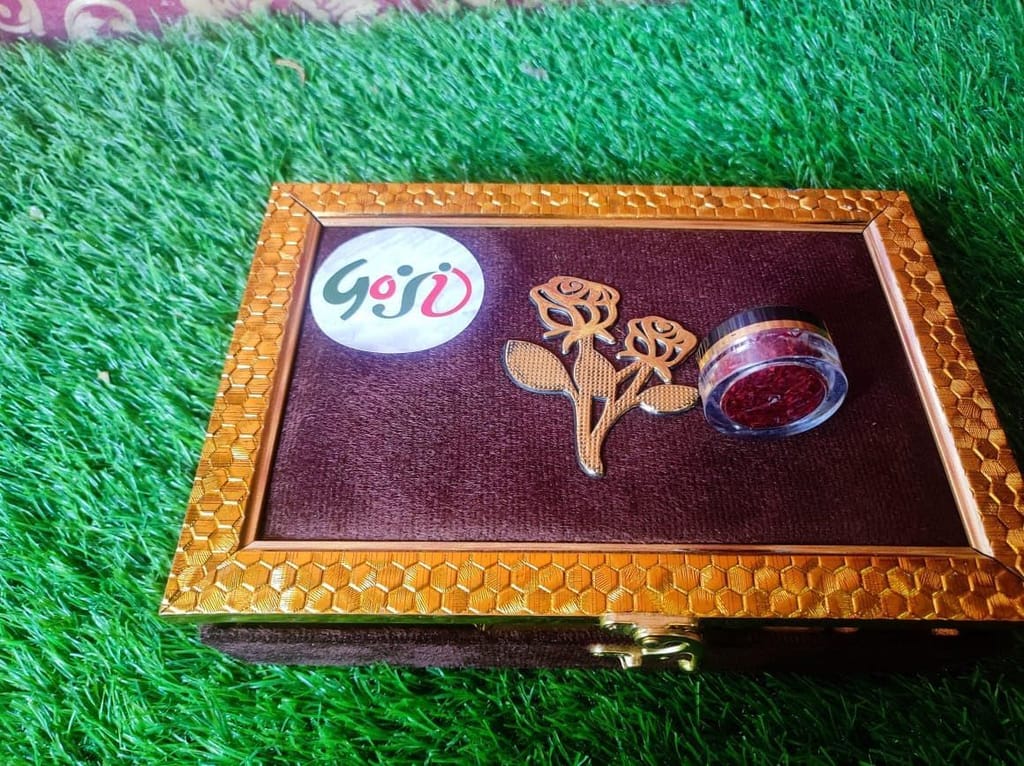 GOJI Almonds - Walnuts & Saffron Hamper Combo Pack - High in Fiber & Boost Immunit and-picked Nuts & Dry Fruits | Healthy & 100% Organic