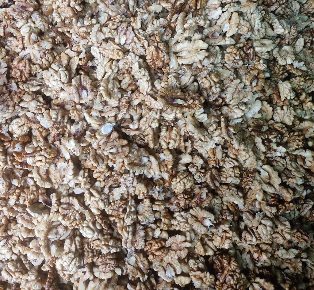 Milky white Kashmiri walnut without shell fully dry in vacuum pack (full white lite half Akhrot giri)1kg