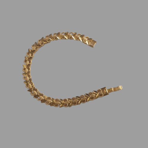  14K Gold Bracelet with Leaf Design