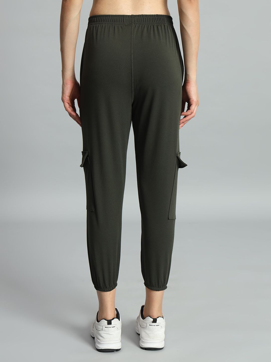 SavvyXwear Women's green trouser (sports wear/gym wear)