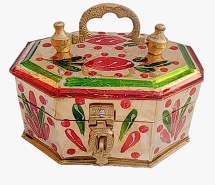 Mii Art brass paan daan with betal nut cutter/trinket box/pan masala box/refreshment box and pan serving tray,kasdan(size-large) pack of 3pcs.