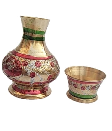 Mii Art Antique Mughal Design Brass Surahi and Glass for Home Deacoration Pital ki Surahi with Glass(Golden)(Material-Brass)(Size-10 cm 250 ml) Pack of 1 Set.