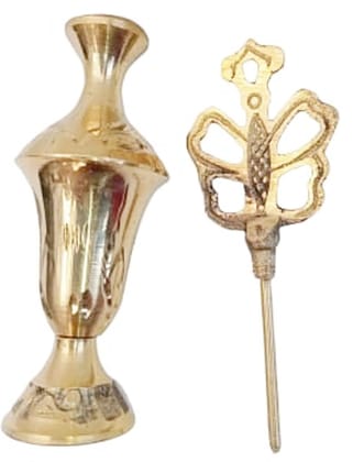 Brass surmedani with surma use in eye's makeup