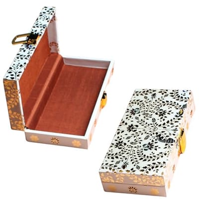IZZHAAR Peshkari Wooden Printed Cash Box - Decorative Trinket Box with Lock, Ideal for Shagun Envelopes, Wedding Gifts, and Special Occasions (Gold & White) IZZHAAR Peshkari Wooden Printed Cash Box - Decorative Trinket Box with Lock, Ideal for Shagun Envelopes, Wedding Gifts, and Special Occasions (Gold & White)