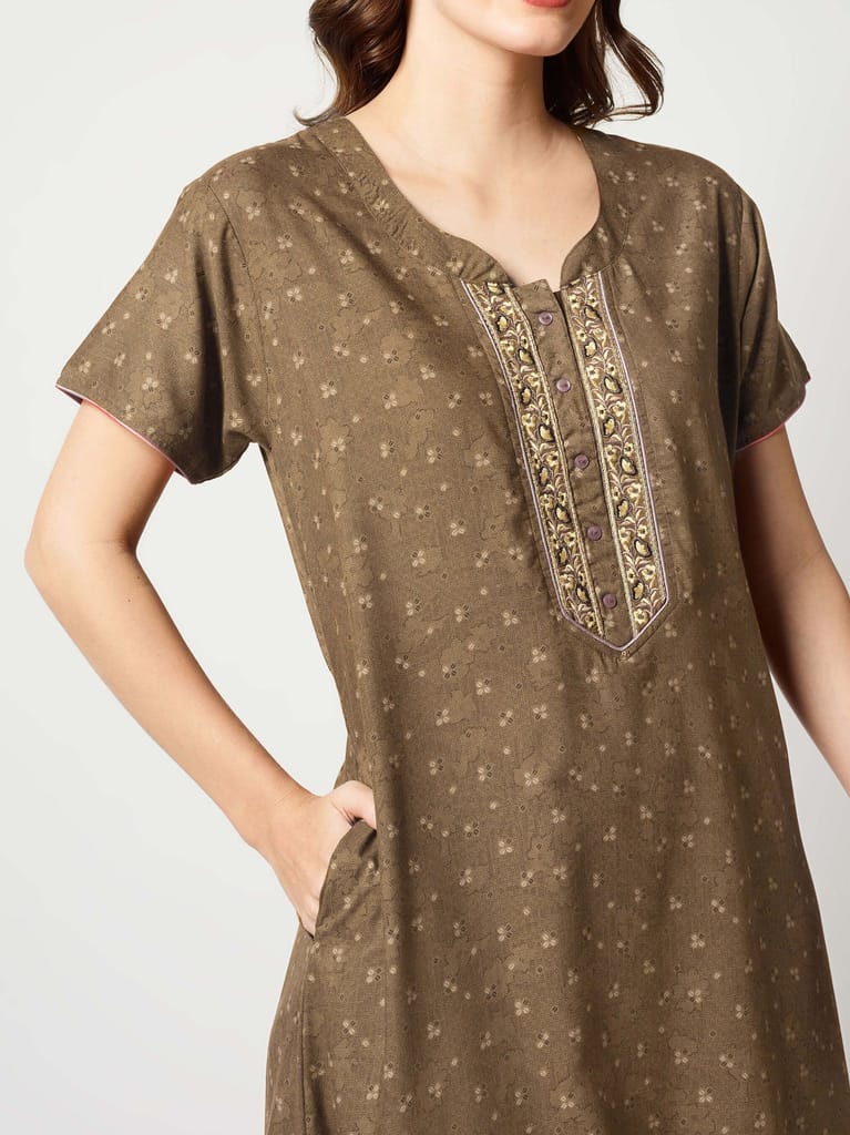 Latest Women Zeyo Women Polyester Light Brown Floral Print Nighty 2025 at ShopCircuit | ONDC Latest Women Zeyo Women Polyester Light Brown Floral Print Nighty 2025 at ShopCircuit | ONDC