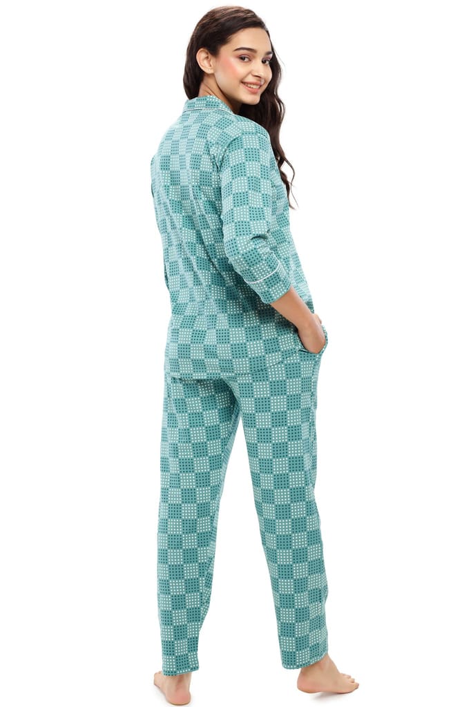 ZEYO Women's Cotton Green Star Printed Night suit set