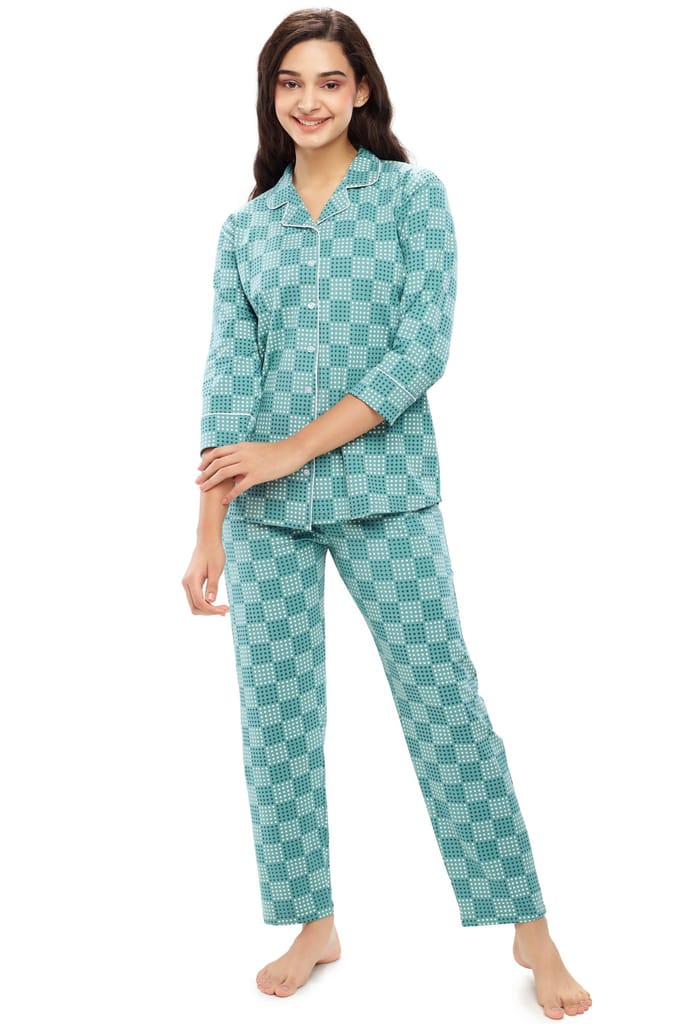 ZEYO Women's Cotton Green Star Printed Night suit set