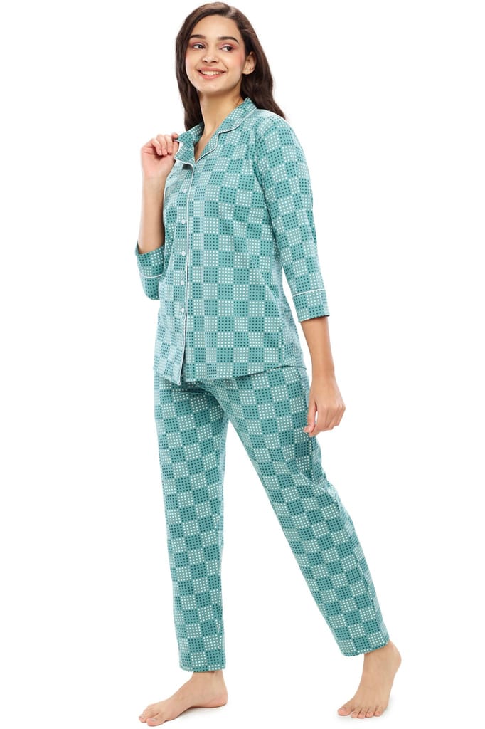 ZEYO Women's Cotton Green Star Printed Night suit set