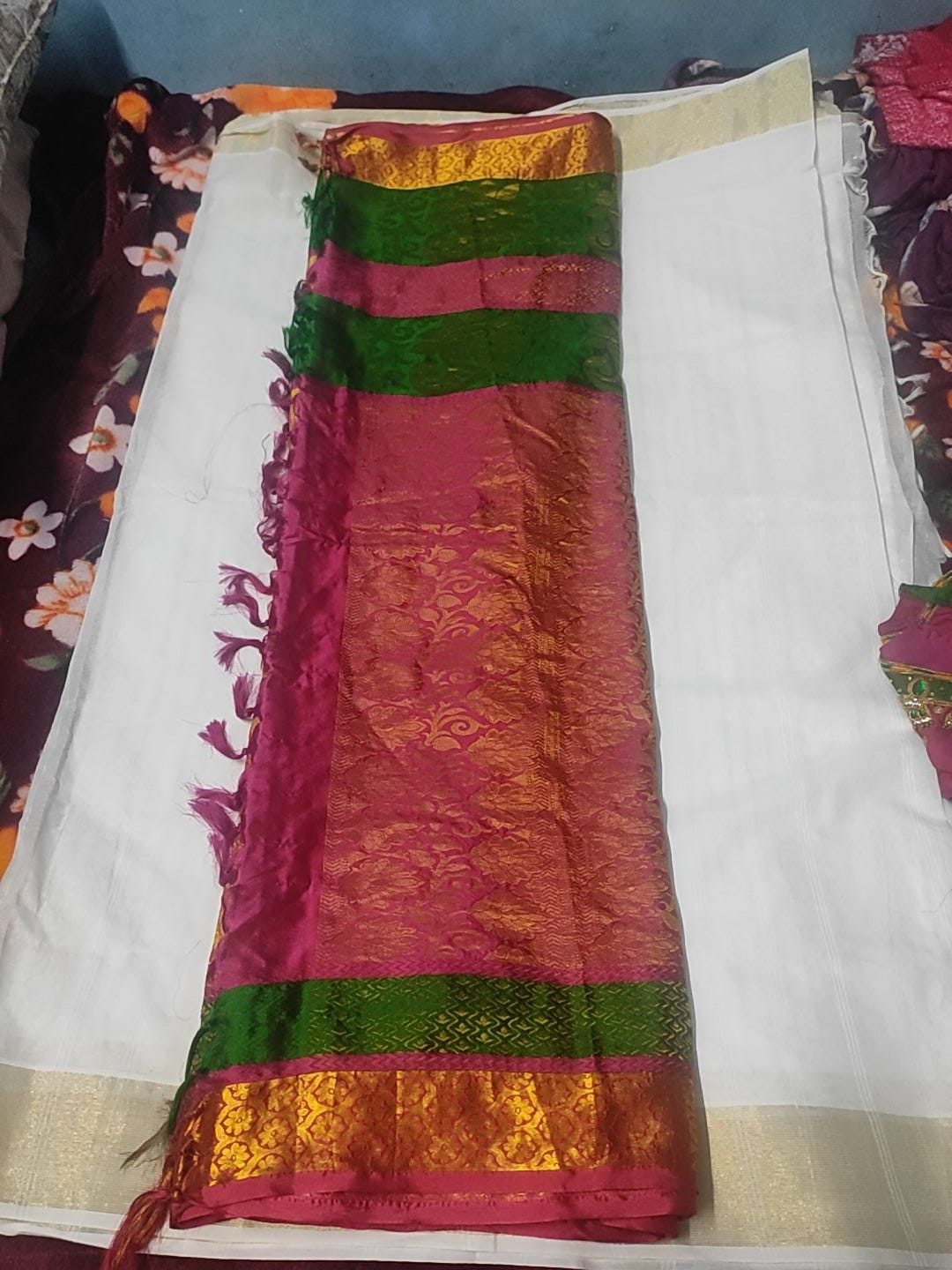 POCHAMPALLI SAREE BORDER  COTTON/PATTU  Yellow and Purple Handloom Saree With Blouse Piece