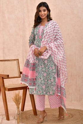 Green Pink Organic Mulmul Dupatta