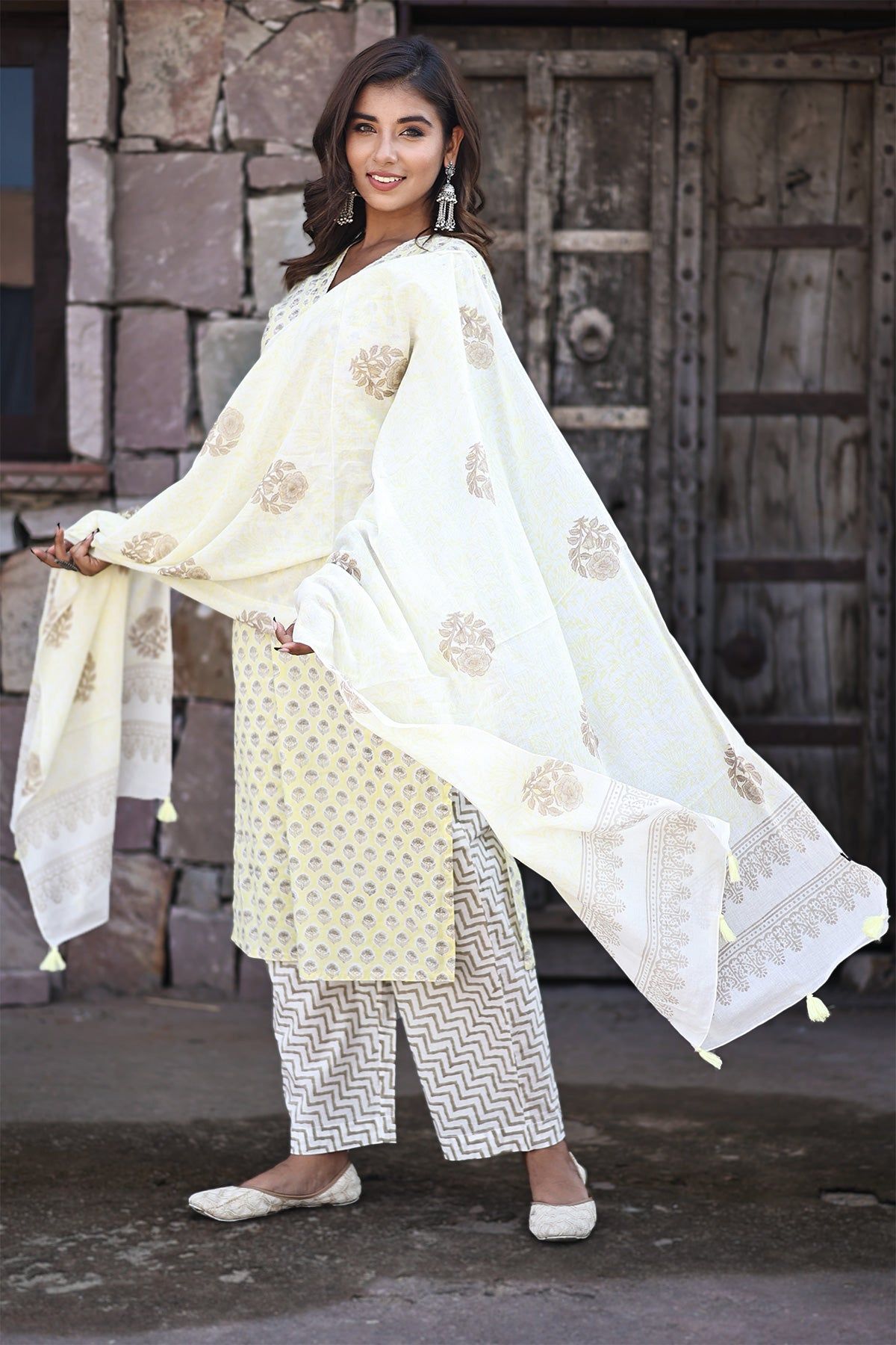 Yellow Organic Mulmul Dupatta