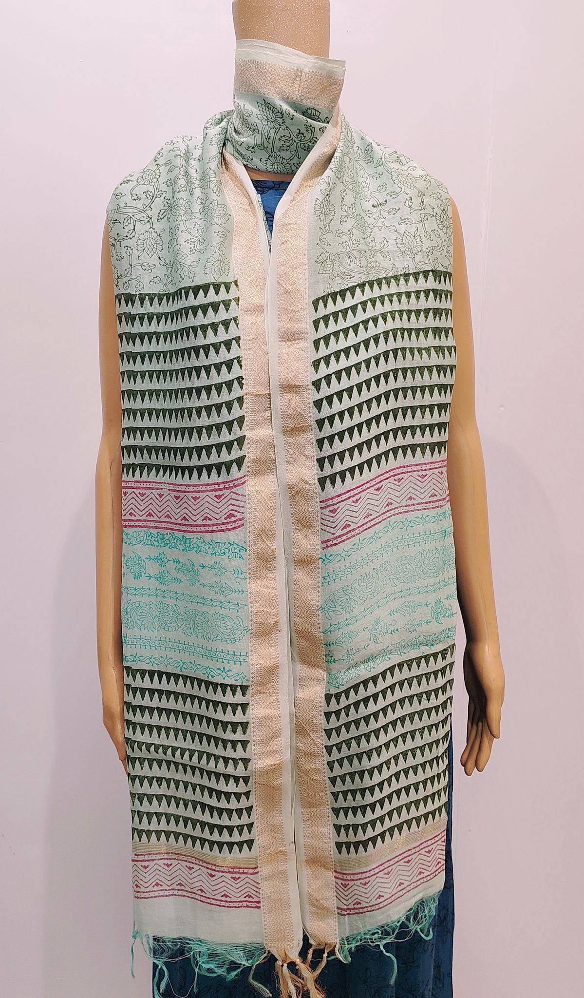 Kangoora Maheshwari Dupatta