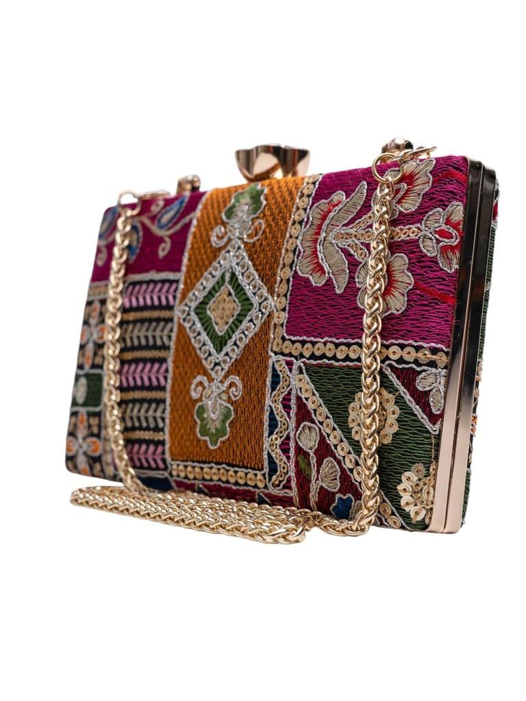 Vdesi Handheld Traditional Clutch