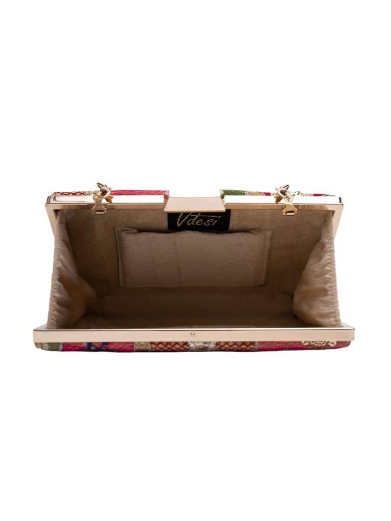 Vdesi Raanisa Ethnic Clutch