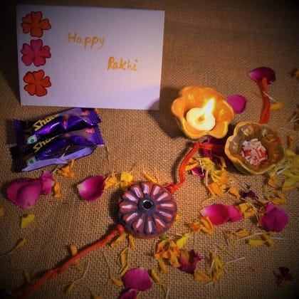 Kutch Painted Pottery Traditional Terracotta Clay Craft Rakhi Festive Hamper