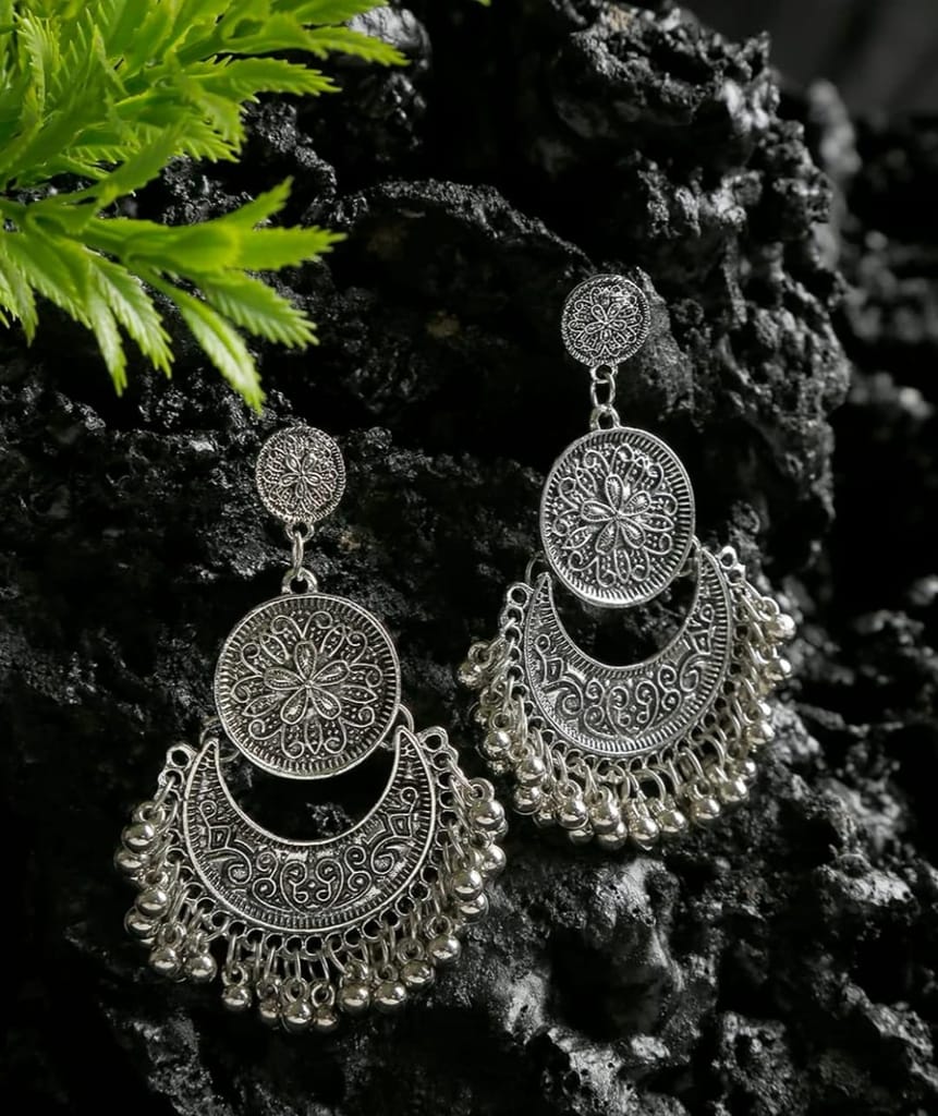 Oxidized silver-plated handcrafted crescent moon shape earrings