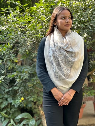 Leaf Border Zari Kani Stole White