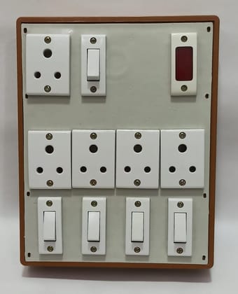 6A 5 Sockets (3 Pin Socket) & 5 Switch Extension Box with Indicator, 16A Plug & 25m Wire 6A 5 Sockets (3 Pin Socket) & 5 Switch Extension Box with Indicator, 16A Plug & 25m Wire