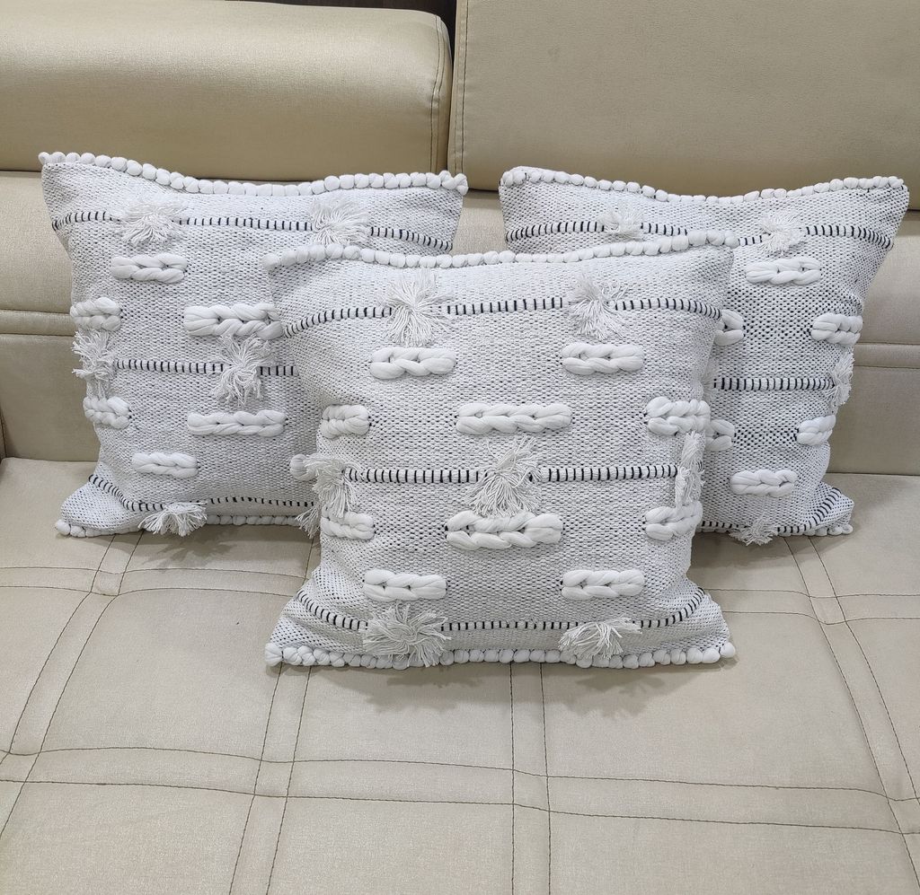 BulkySanta handtufted Cotton Cushion Covers for Sofa, 16 in x 16 in (White Knotted)