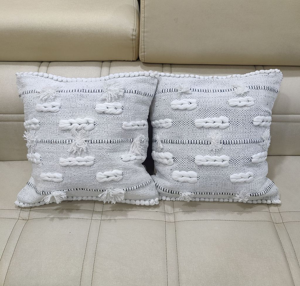 BulkySanta handtufted Cotton Cushion Covers for Sofa, 16 in x 16 in (White Knotted)