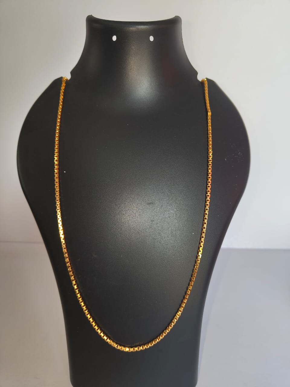**Product Title:**Gold  plated Box Chain Necklace for Men and Women, 18 Inches