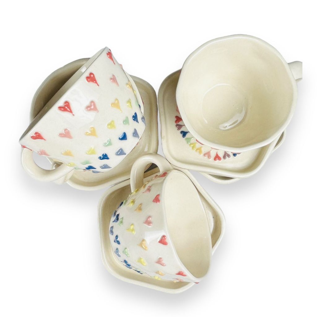 CERAMIC DINING Multicolour 3D Heart Tea Cups with Saucers Set of 6