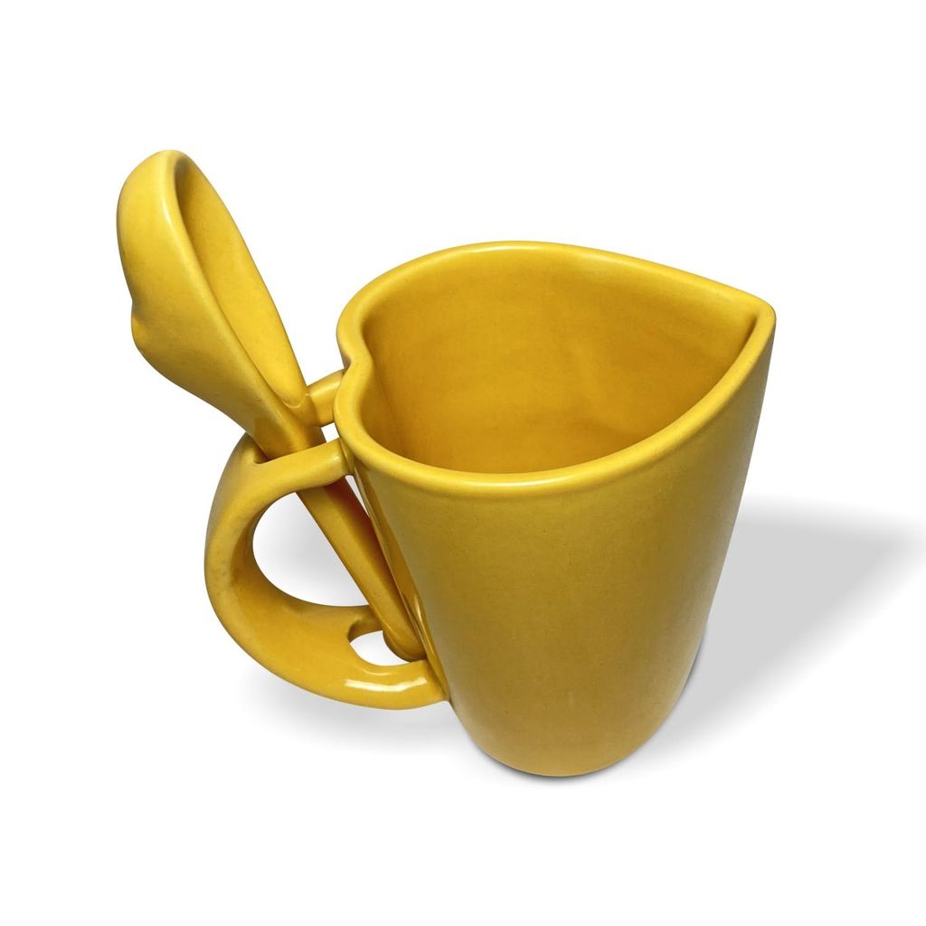 Ceramic Dining Yellow Heart Shaped Ceramic Coffee Mugs with Spoon