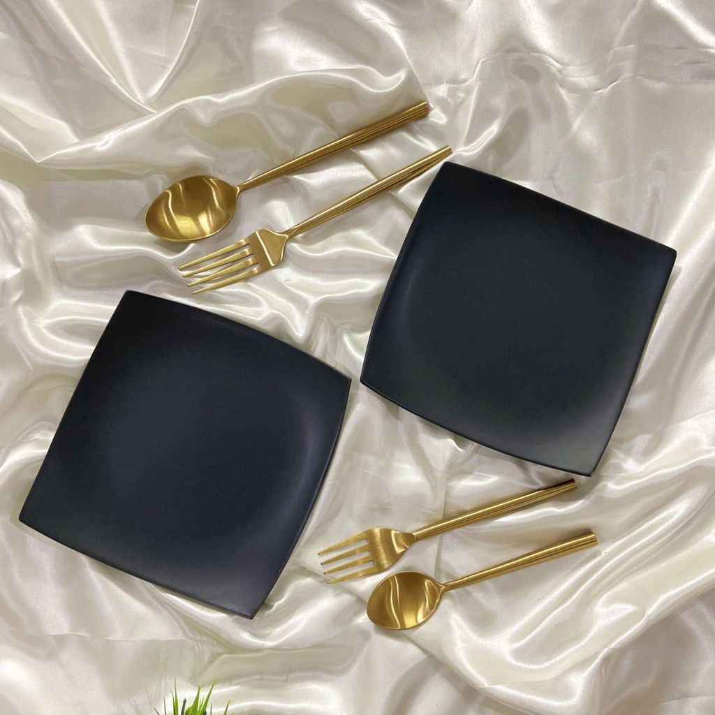 Ceramic Dining Studio Collection- Chic Matte Black Square Ceramic Quarter Plates- Set of 4