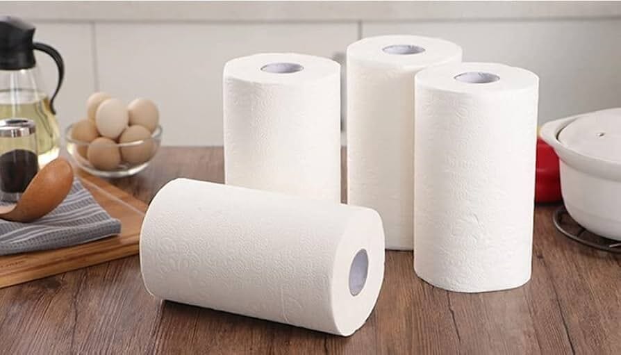 Claret Kitchen Roll, 20x20 cm, 60 Pulls per Roll, 2 Ply, 4 Pack, Soft & Absorbent, Ideal for Cleaning, Wiping Surfaces and Quick Spill Cleanup
