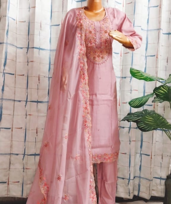 Chic Women Pink Embroidered Straight Kurta Pant Set With Dupatta 2025 at ShopCircuit | ONDC