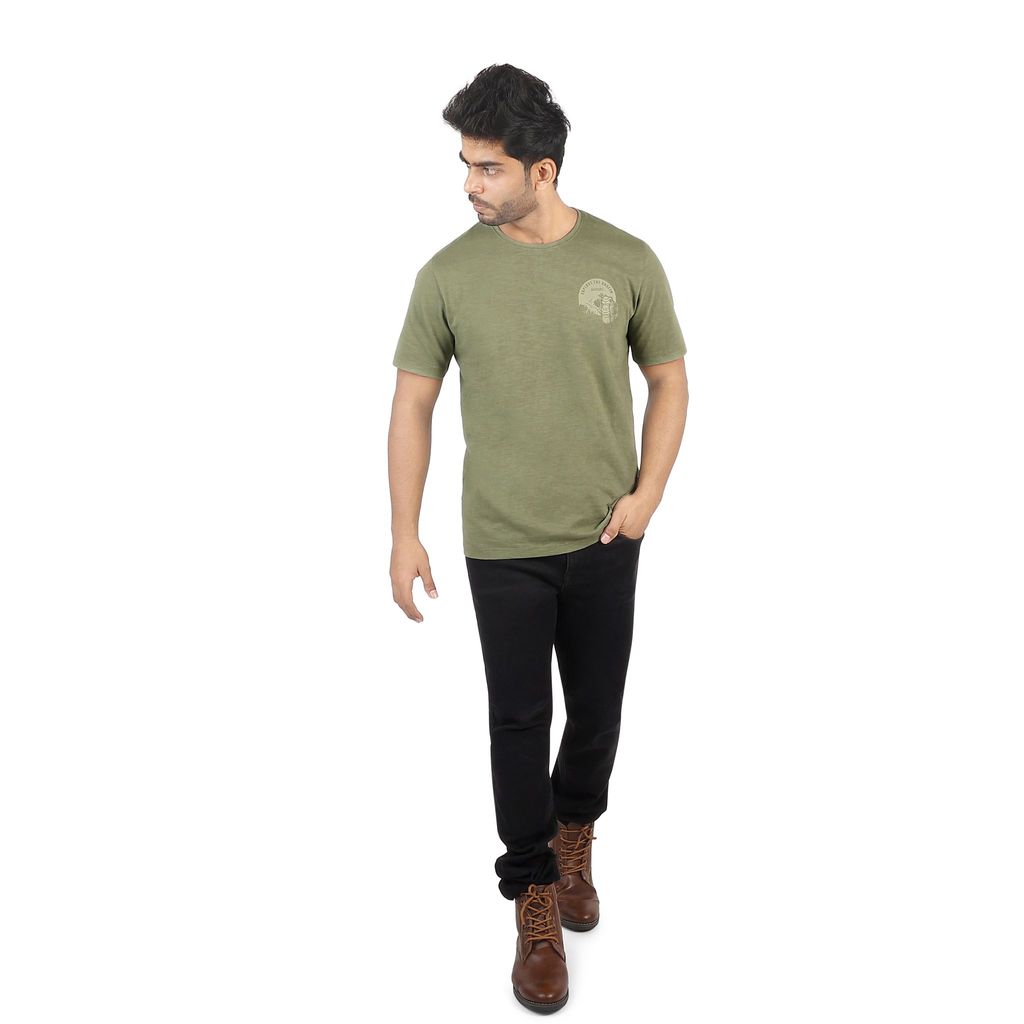 Men's Textured Round Neck Graphic T-Shirt