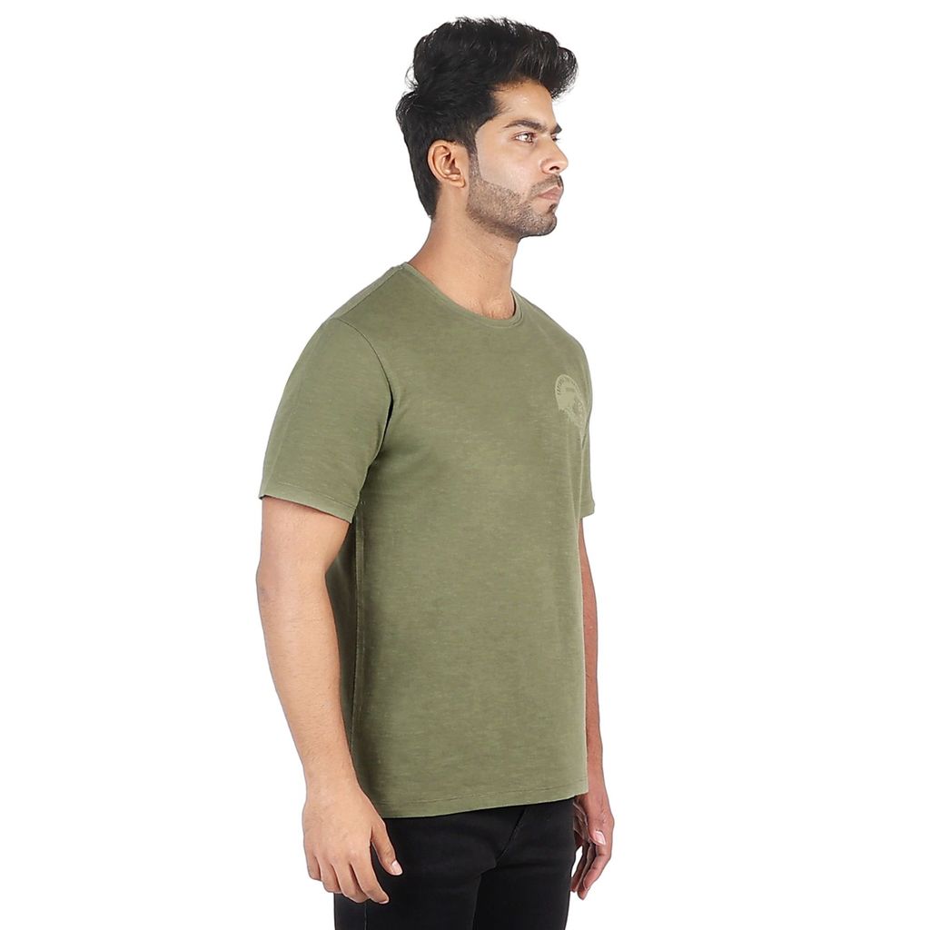 Men's Textured Round Neck Graphic T-Shirt
