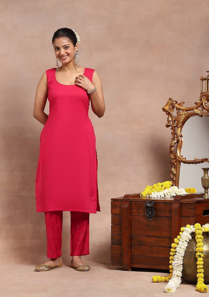 Chanderi Kamdaani Embroidered Solid Women's 4 PC Long Kurta Set - Pink