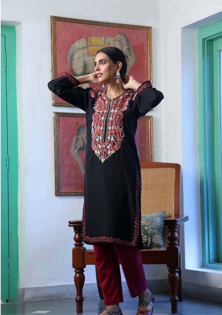 HOC Crafts Aari Embroidered Cotton Solid Women's Long Kurta - Black