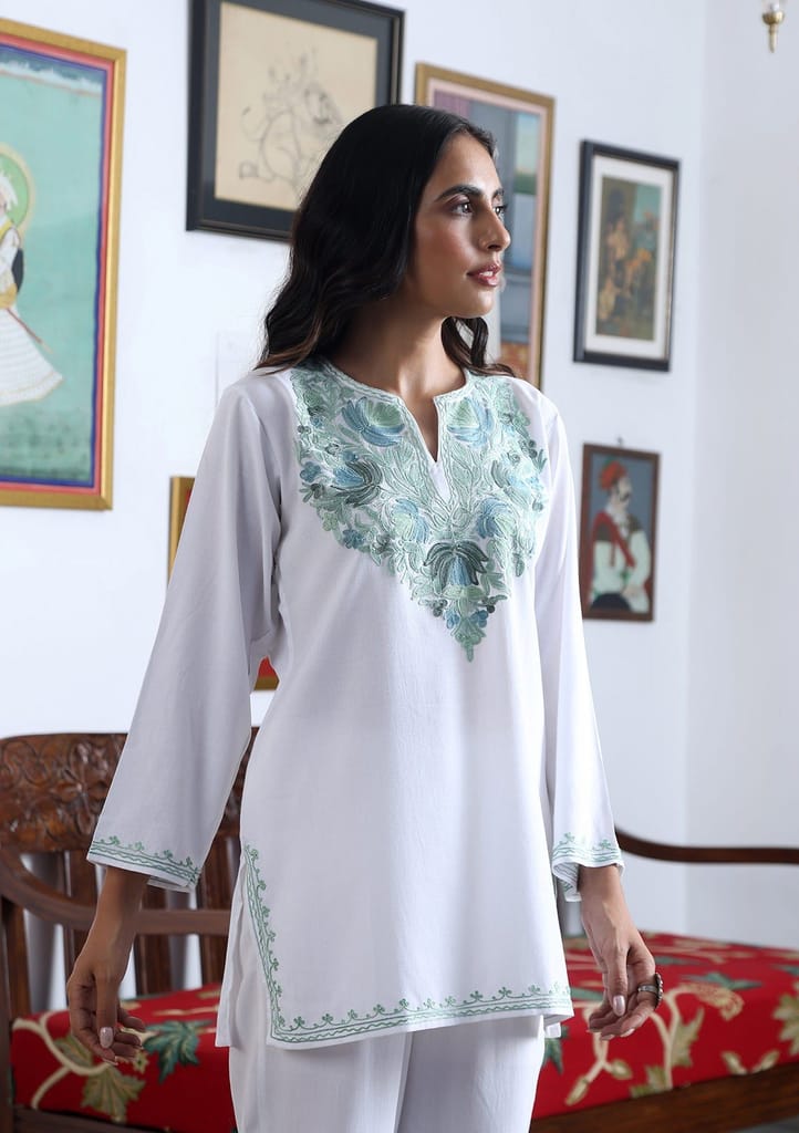 HOC Crafts Aari Embroidered Cotton Solid Women's Short Kurta - White
