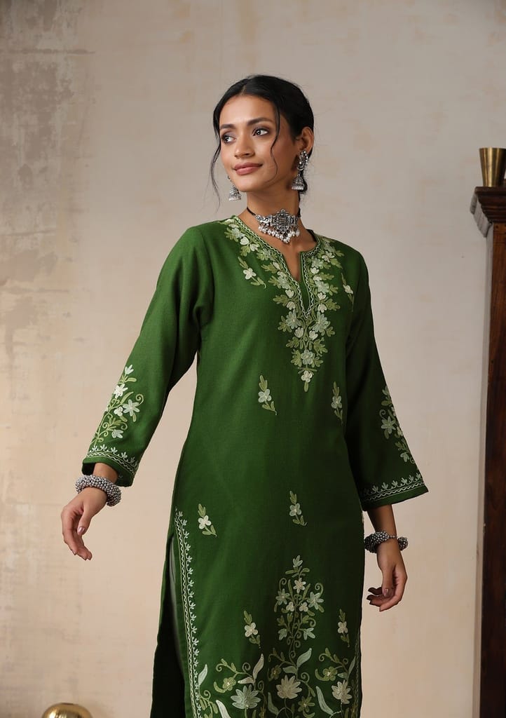 HOC Crafts Aari Embroidered Woollen Solid Women's Long Kurta -Green