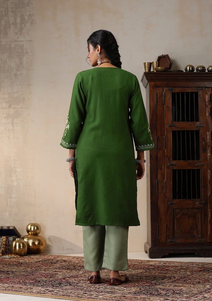 HOC Crafts Aari Embroidered Woollen Solid Women's Long Kurta -Green