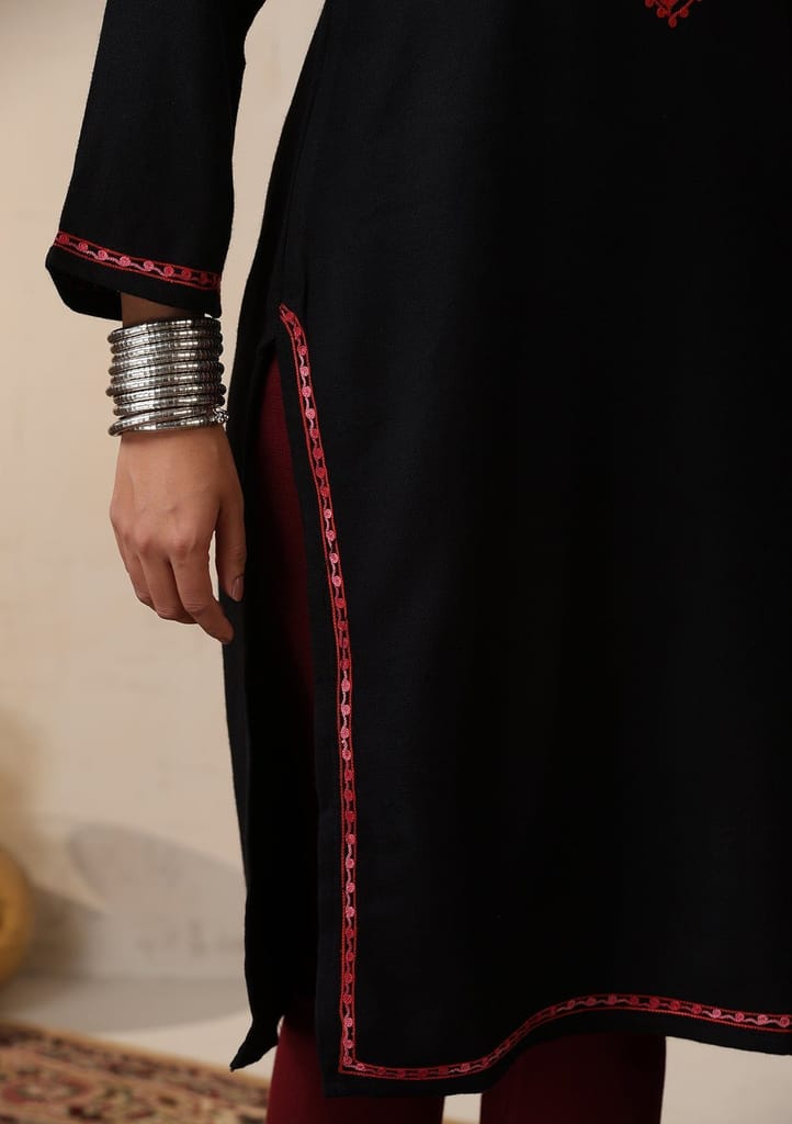 HOC Crafts Aari Embroidered Woollen Solid Women's Long Kurta - Black