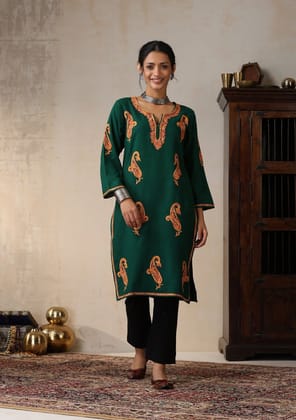 HOC Crafts Aari Embroidered Woollen Solid Women's Long Kurta - Green