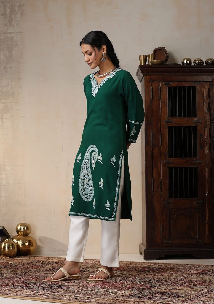 HOC Crafts Aari Embroidered Woollen Solid Women's Long Kurta - Green