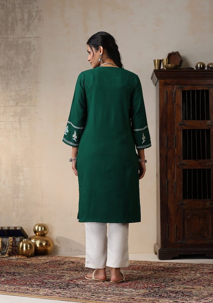 HOC Crafts Aari Embroidered Woollen Solid Women's Long Kurta - Green