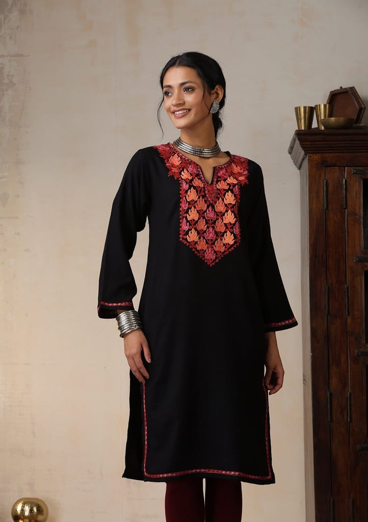 HOC Crafts Aari Embroidered Woollen Solid Women's Long Kurta - Black