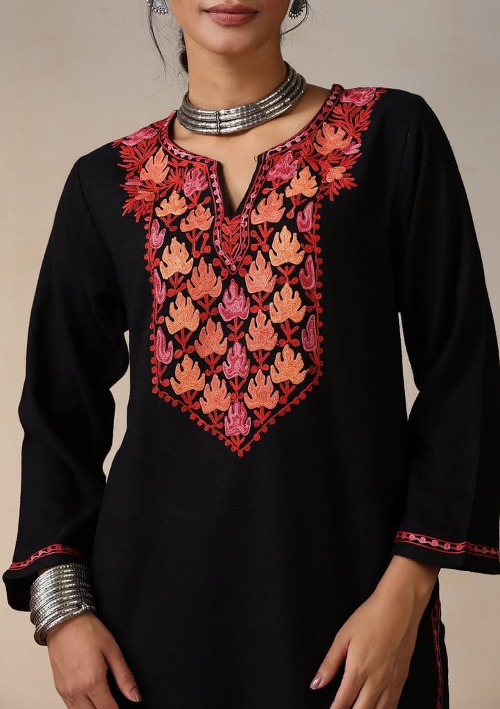 HOC Crafts Aari Embroidered Woollen Solid Women's Long Kurta - Black
