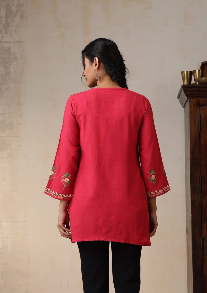 HOC Crafts Aari Embroidered Woollen Solid Women's Short Kurta - Pink